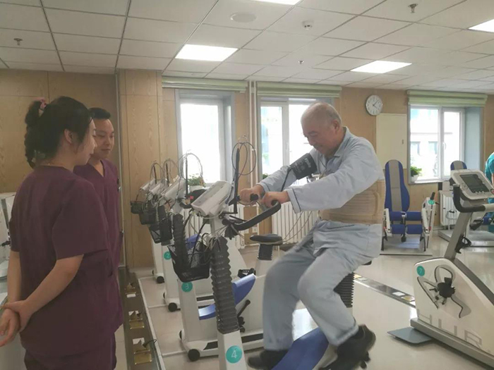 患者心外科術(shù)后的心臟康復訓練